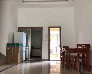 西城一号4房2厅135万
