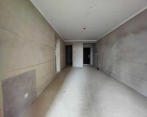 嘉和城布洛可二区4房2厅74万