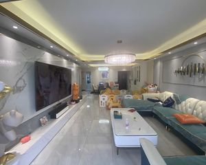 铭湖经典 3房2厅175万