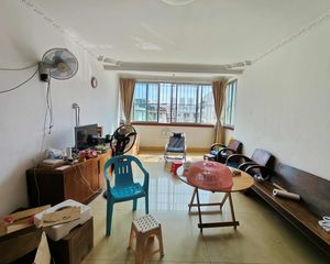 华建里小区 3房2厅58万