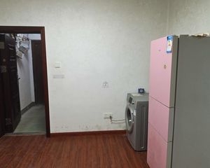 青山白马公交宿舍 3房1厅80万