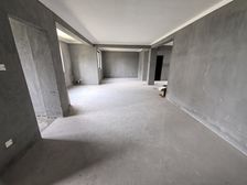 朝南 产权清晰 带电梯 满二 双卫 中间楼层