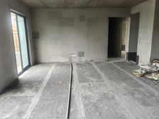 阳光城丽景湾5房2厅毛坯 140万