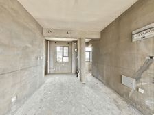 顶跃带50平左右露台 次小区 小高层