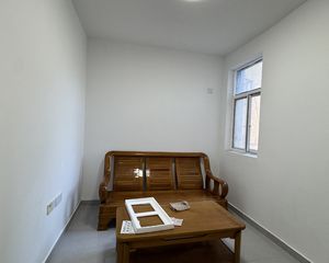 南北通透九都路1号院2室1厅精装修