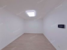 1号线地铁临河里·华业东方玫瑰A区·2室·2厅一层有院 急售