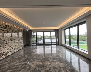 明湖懿秋西园1316幢4室2厅4卫南朝向2199.0万元/套出售