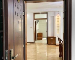 明秀路先锋建设工程公司生活区。,