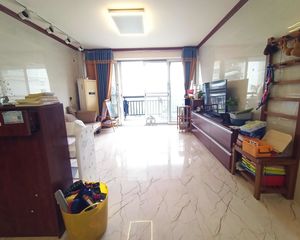 香榭里花园 4房2厅160万
