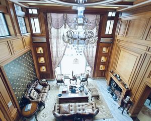 龙胤花园 6房3厅1000万