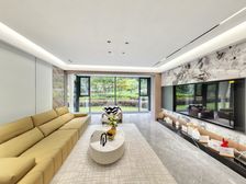 碧桂园凤凰城A区洋房 4房带车位 全屋装修 一梯一户