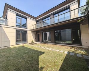 沁庐5室2厅4卫南朝向1680.0万元/套出售