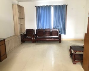 南铝社区 3房2厅68万