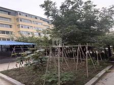 长乐宫旁阳光花园南北通透四居平简装出售