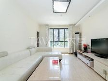 超高得房率,英伦风尚,南北通透大三房,满五 ,诚意出售,