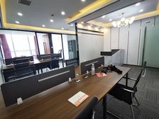 CBD联合中心90平2房间,精装落地窗,1号线会展中心站