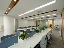 朝阳门商圈 特价房 泛利大厦 精装修带家具 正对电梯 采光好