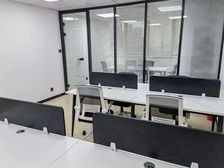 精装带家具56平米独立办公室多套出租4000月浦发广场