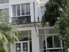 凤泉苑对湖别墅放盘 家门口有泳池,一线湖景业主套现急售