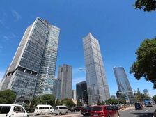 财富中心新出!正对电梯丨精装带家具丨办公室丨富尔众秀嘉里