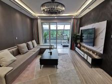 光明城市 152平3居 南北向精装修