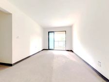 小区中庭位置,安静环境好,两梯四户高配