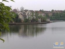 蓝湖郡西岸二排临湖独栋别墅,全小区性价比高,内圈位置,安静