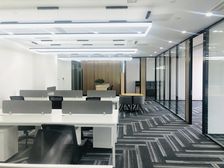 湖东CBD 协鑫广场 拎包办公 地铁口 停车方便 超低价 急