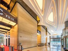 锦业路地标,地铁口 精装特价68,拎包入住 车位充足