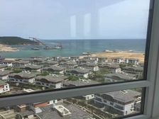 中拥蓝天下海景前排双拼别墅 434平米300万 小区中心位置