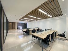 建业总部港200平5房间,精装落地窗,4号线地铁口