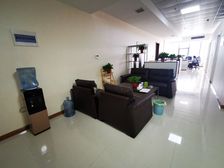 中州大道苏荷中心150平3房间,精装落地窗,5号线姚寨路地铁