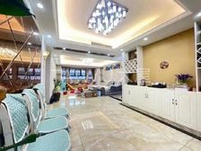 次新园林式小区,精装修电梯四房,带车位,满五V一,房东诚售!