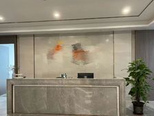 广渠门商圈地标 首东国际 精装带家具 正对电梯 视野开阔