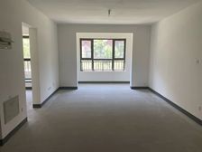 旭辉天悦风华140平 业主着急出 240万就卖有钥匙