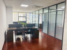 升龙广场 朝南户型 带全套家具 特价出租 家具可调