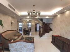 老业主一家委托 上叠别墅 带南北露台 接受置换 满五税低 、