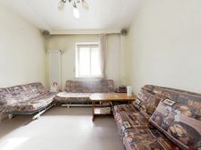 育英经十一路 一室一厅一楼带院单位大院大院停车 无记录