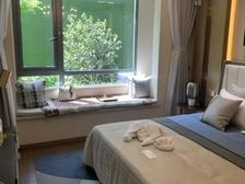 高铁旁地鉄口 绿城现房 单价13XXX 即买即住