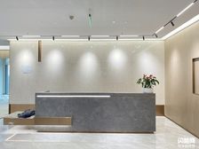 招商前海国际中心(开发商补贴40元每平)精装800平 电梯口