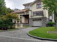 银涛高尔夫别墅 325平5居 南向精装修