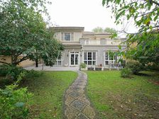 企业认证房源:纳帕溪谷一期北入南院大户型独栋别墅 保持很好