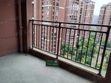 新上房源国商区大树英格澜两房砖石楼层满两年,急