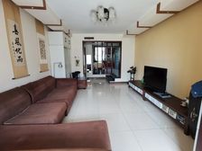 大宁山庄精装步梯大三居 户型方正 位置好视野佳 随时看