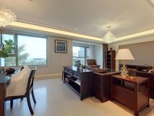 海信君逸 258平 精装大平层 看海地下车位