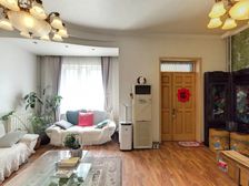 百合园 精装修联排别墅!门前双车位