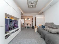 此房满五年,无个税,南北通2房,视野开阔,采光好,