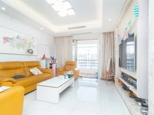 同方锦城(二期)顶楼复式花园位置,增送面积无违建,带产权车位