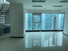 数码科技中心!小复式!小资办公190平年租5万!随时看房