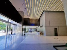 锦业路地铁口 东北朝向 4+1格局 工位40人另有其他面积